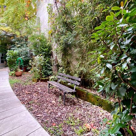 Sant Ambrogio Courtyard Room In Shared Flat มิลาน ภายนอก รูปภาพ