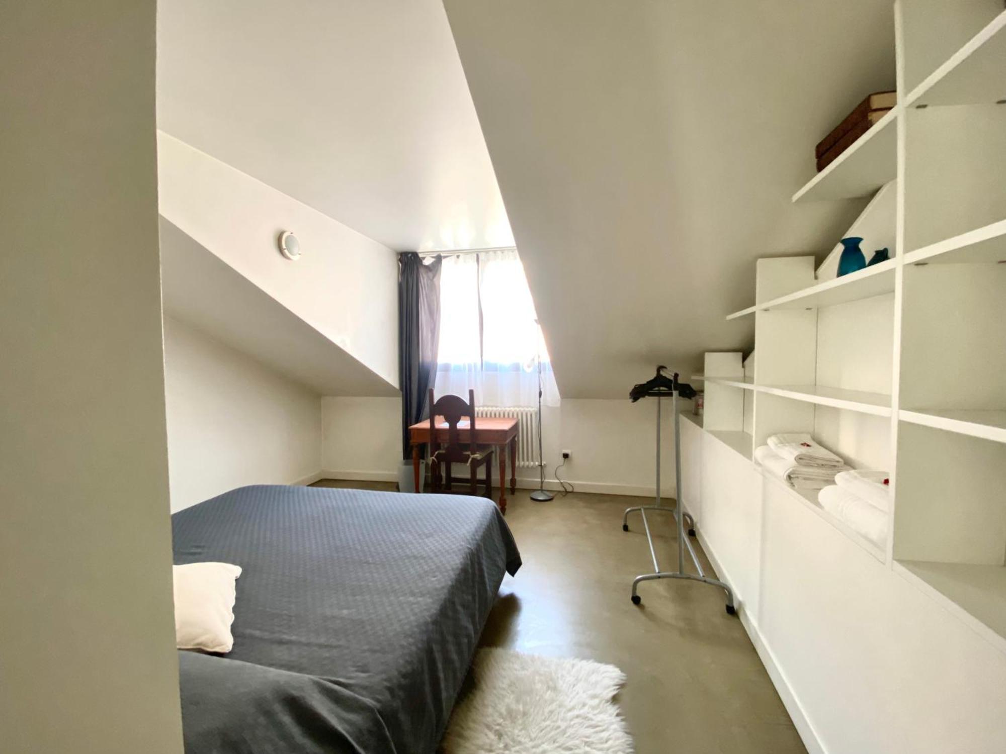 Sant Ambrogio Courtyard Room In Shared Flat มิลาน ภายนอก รูปภาพ